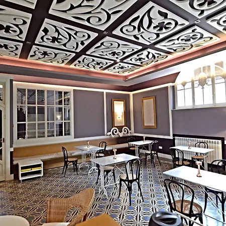 Hotel La Castellana - Y Desayuno