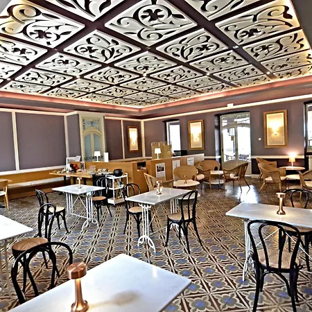 La Castellana - Y Desayuno Hotel