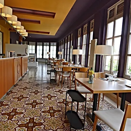 La Castellana - Y Desayuno Hotel