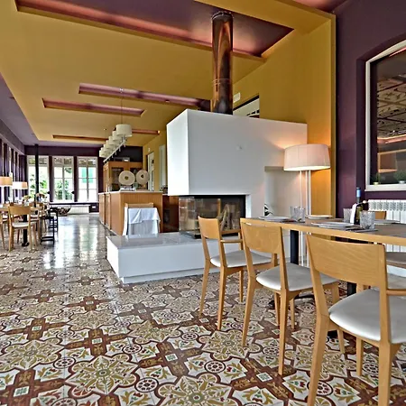 La Castellana - Y Desayuno Hotel 2*