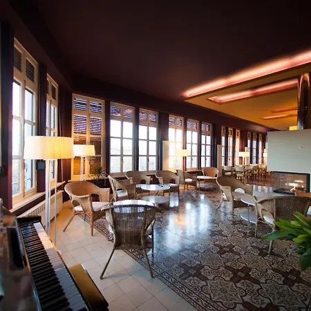 Hotel La Castellana - Y Desayuno