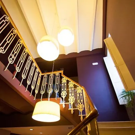 La Castellana - Y Desayuno 2*