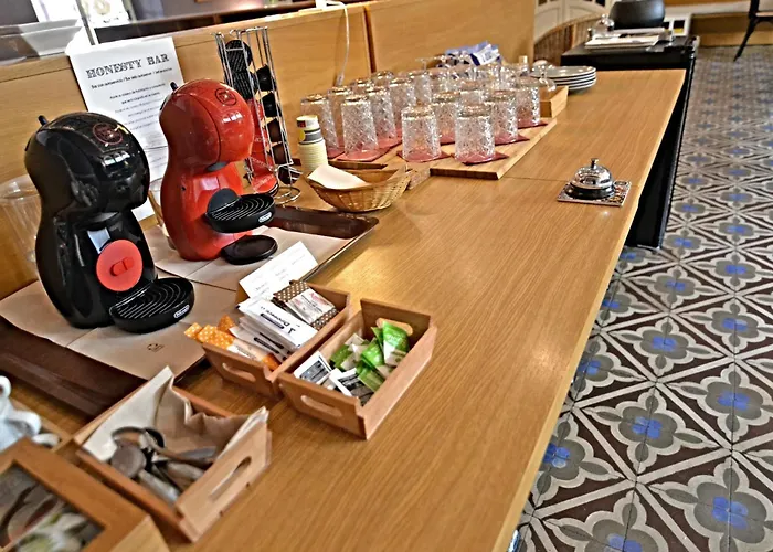 La Castellana - Y Desayuno Hotel 2*