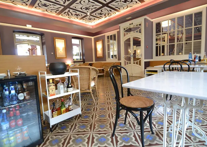 Hotel La Castellana - Y Desayuno Benassal